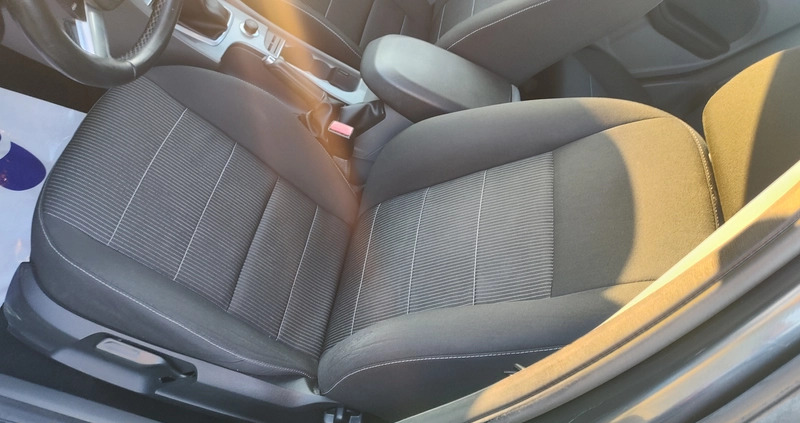 Ford Focus cena 16999 przebieg: 188000, rok produkcji 2010 z Suwałki małe 667